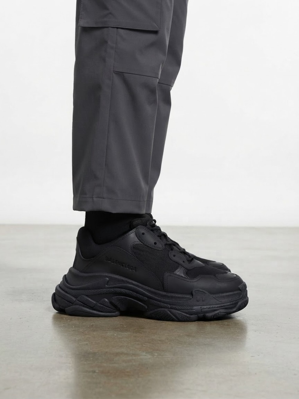 New Balenciaga Men’s Triple S Sneakers - Black